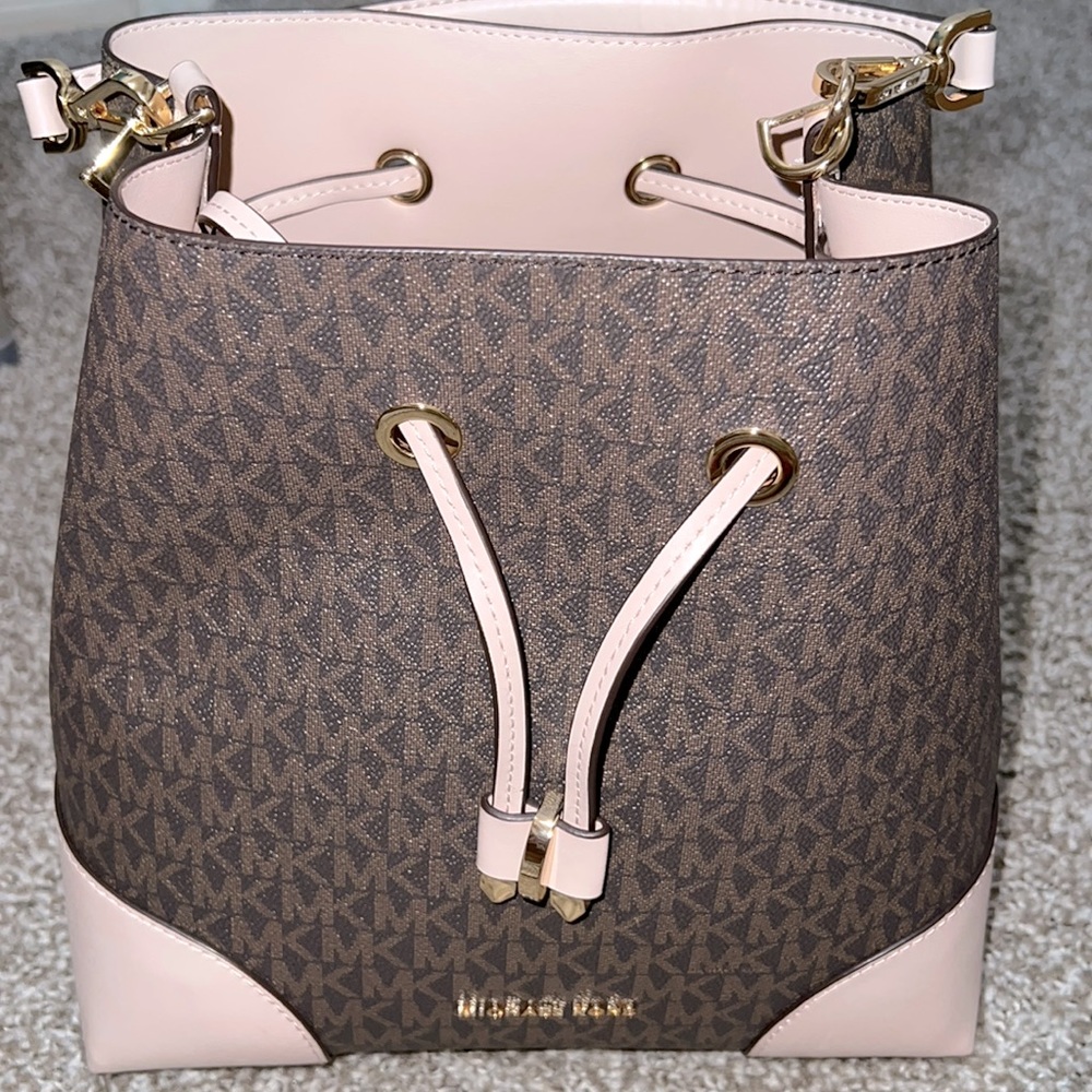 MICHAEL KORS MERCER GALLERY MEDIUM